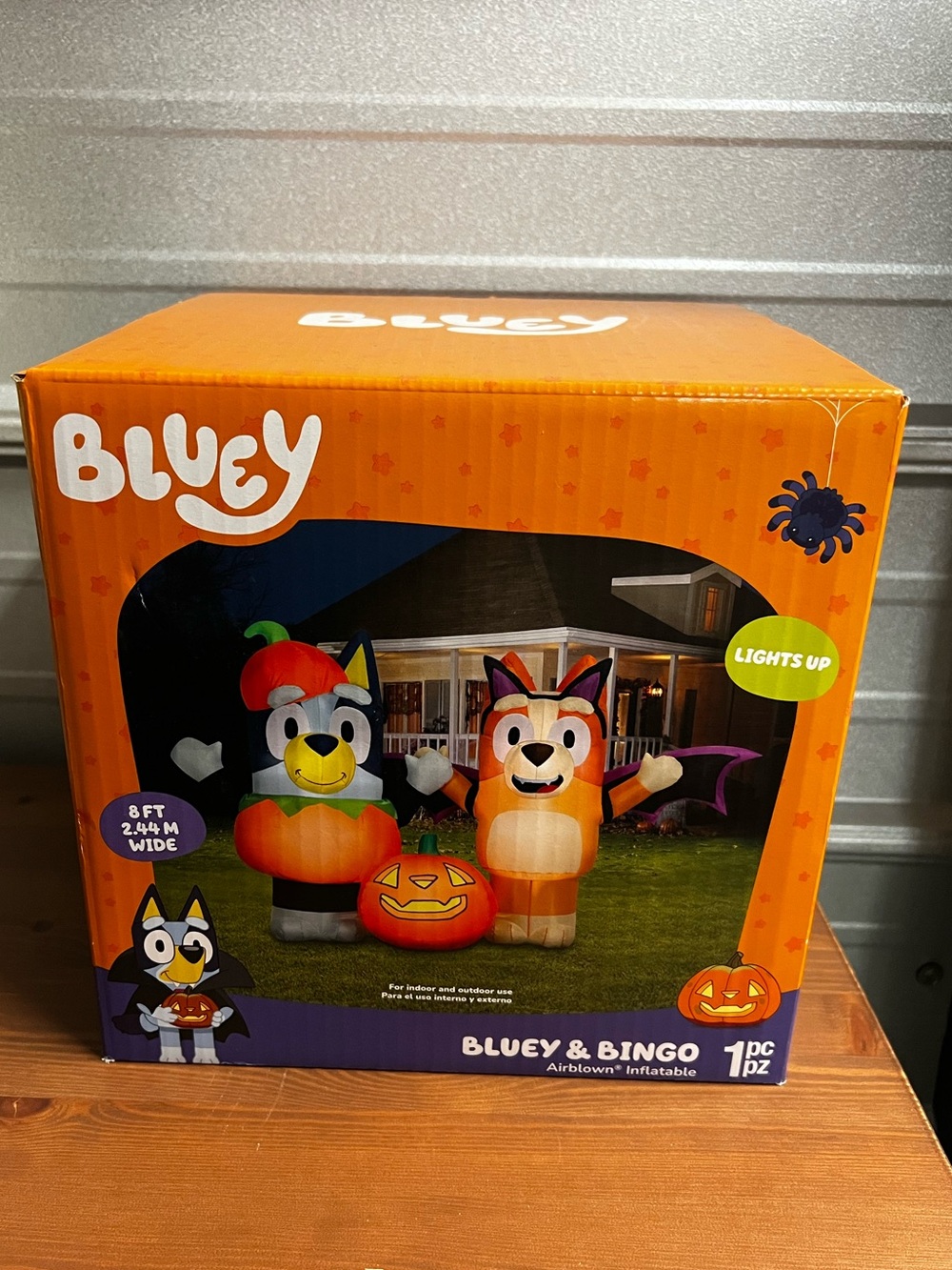Bluey Lighted LED 8 ft Freestanding Halloween Inflatable Bluey & Family Airblown